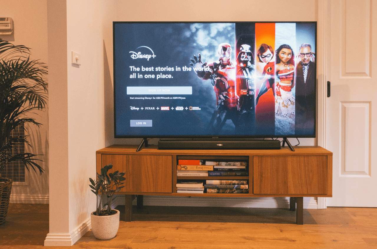 lebih-bagus-smart-tv-atau-android-tv