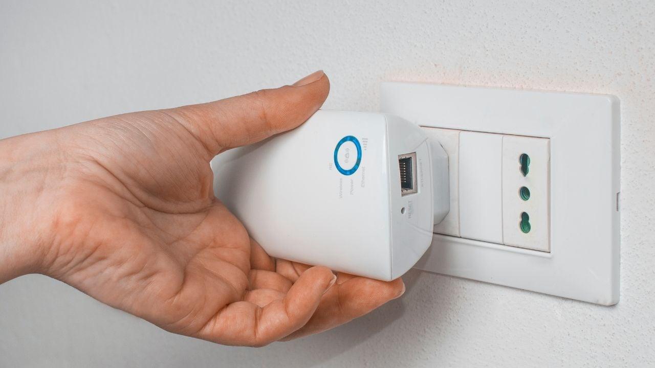 wifi-repeater-adalah